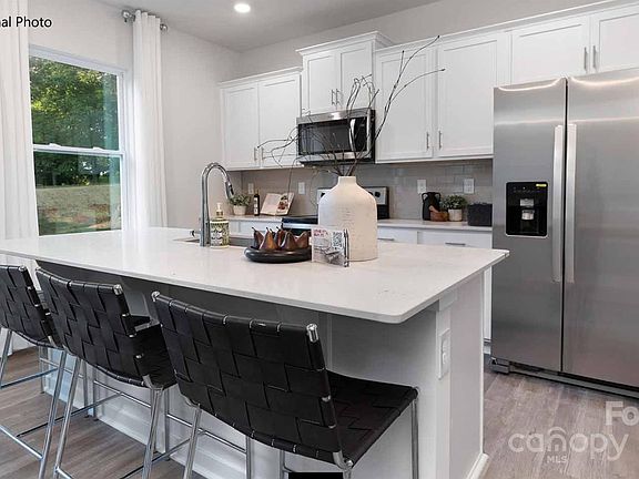 3rd image of 208 Parker Claire Ln