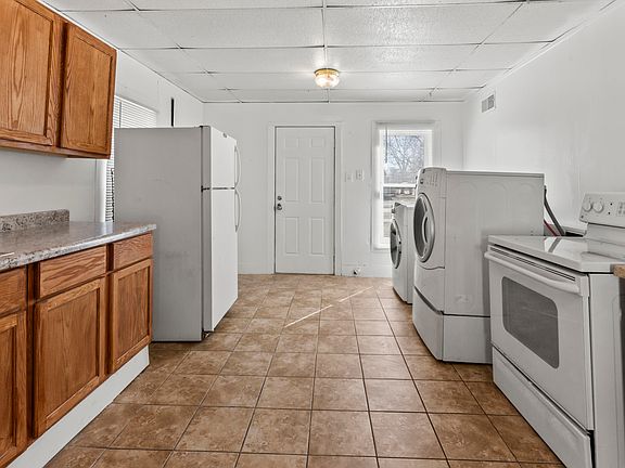 3rd image of 1917 S 11th St