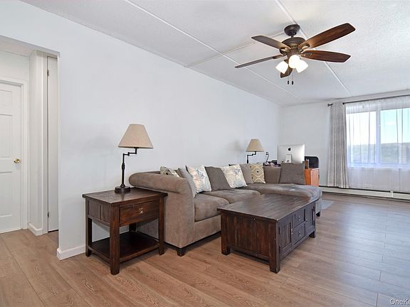 2nd image of 397 N Broadway #1Q