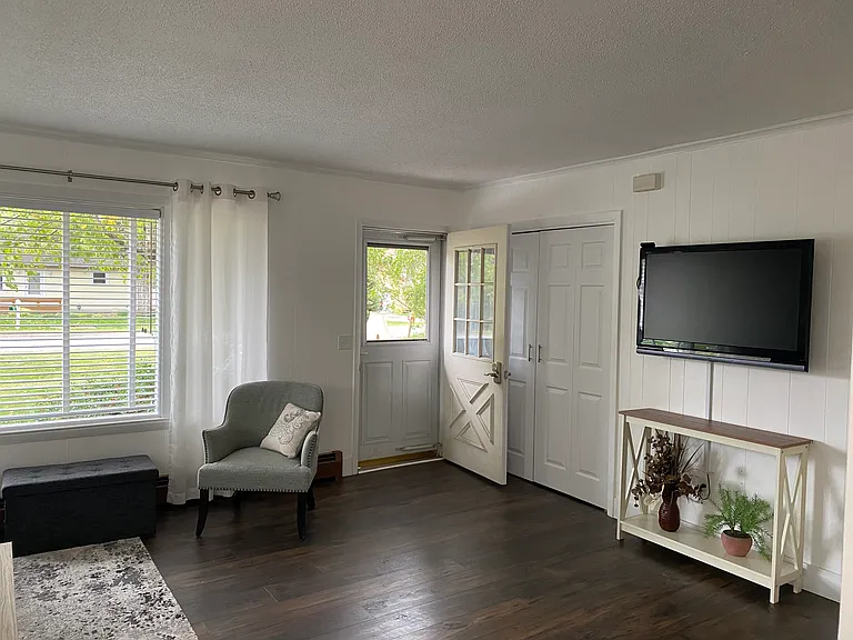 12702 S Cedar Ln — Photo 8