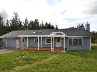 395 Sunset Dr, Oak Harbor, WA 98277