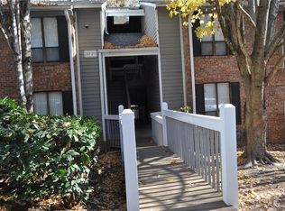 207 Warm Springs Cir, Roswell, GA 30075