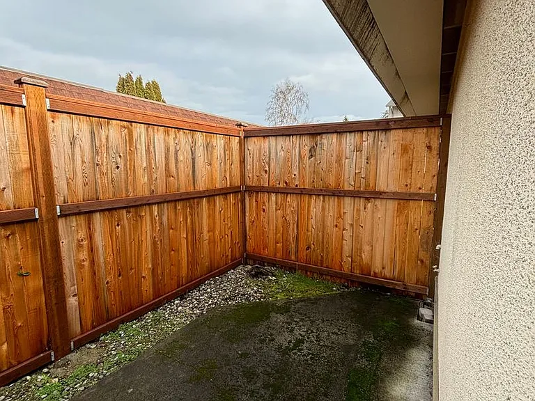 2635-2637 Cascade Pl W — Photo 2