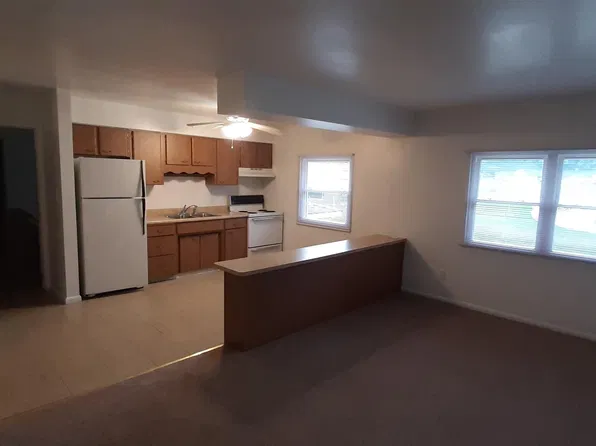 140 Lynwood Mnr, Weirton, WV