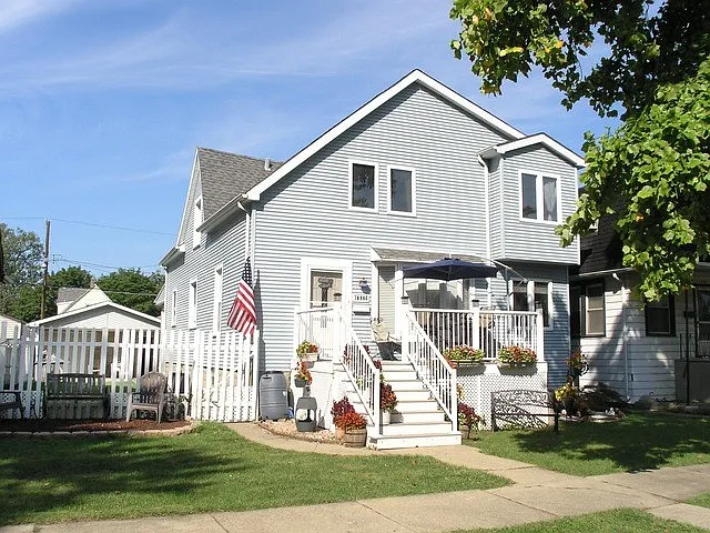 10906 S Albany Ave photo 1