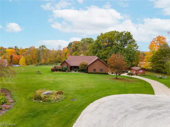 3011 Carrie Ln, Leetonia, OH 44431