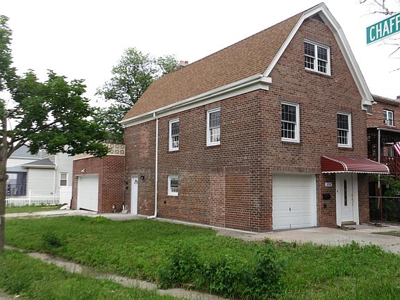 3rd image of 278 Pennyfield Ave