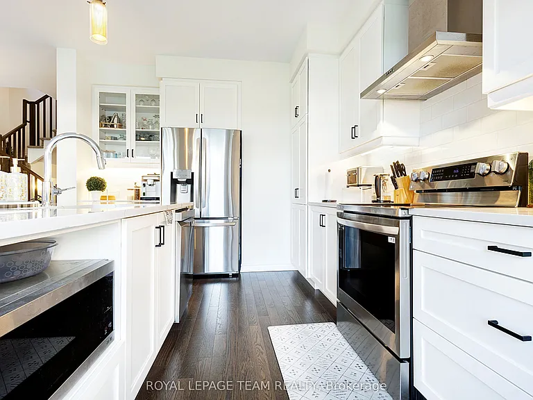 224 Turnbuckle Cres — Photo 12