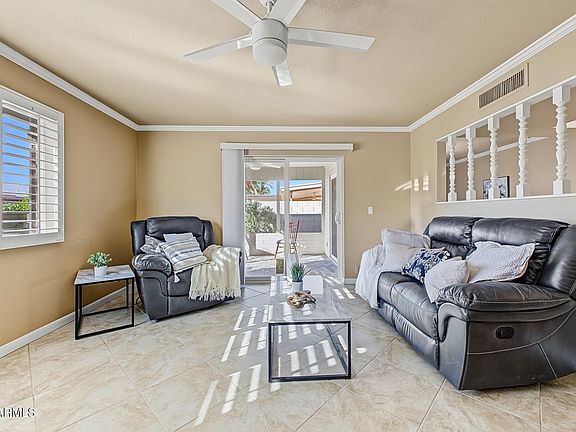 5th image of 846 S ROSEMONT --