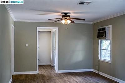 5th image of 1928 Evergreen Ave