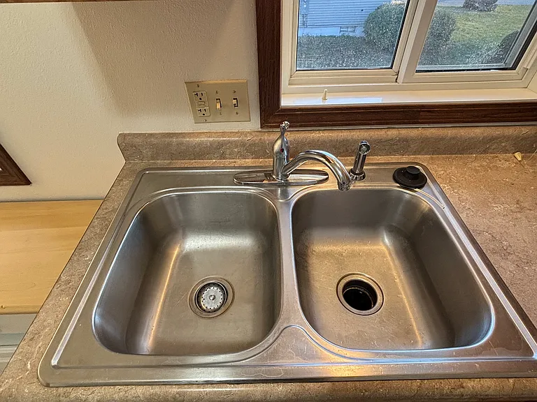 208 Spruce St #4 — Photo 13