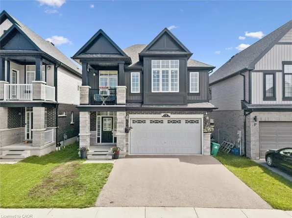 736 Wood Lily St, Waterloo, ON N2V 0C9