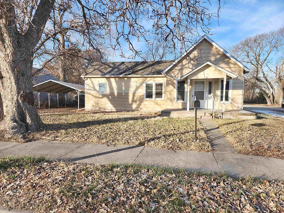 710 Washington St, Ellis, KS 67637 Zillow