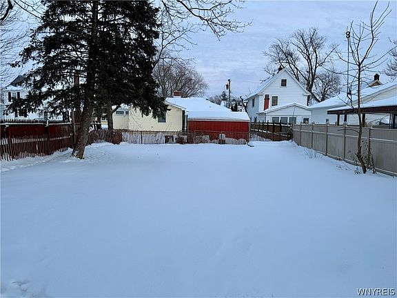 3rd image of 1239 N Military Rd