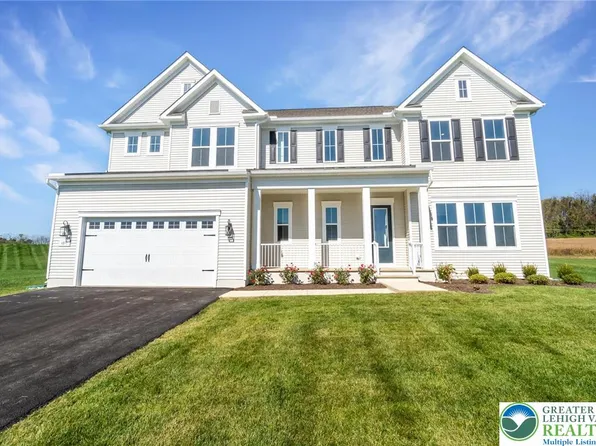 6871 Smith Ct, Bethlehem, PA 18017