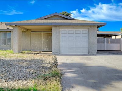 14 Yew Ave, Las Vegas, NV, 89110