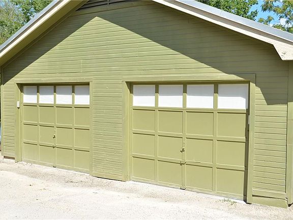3rd image of 11107 Oak Branch Dr #B