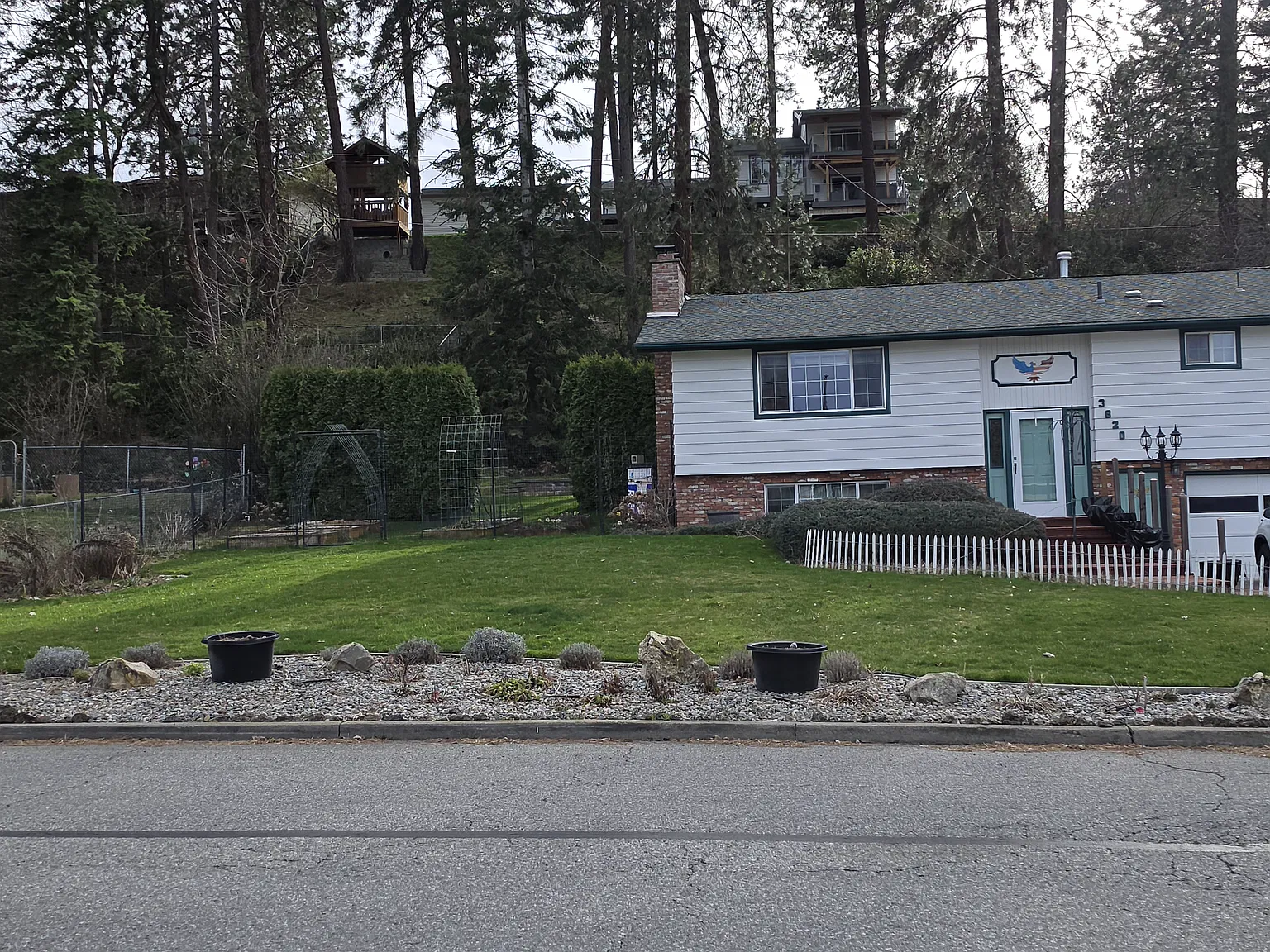3820 S Sundown Dr — Photo 2
