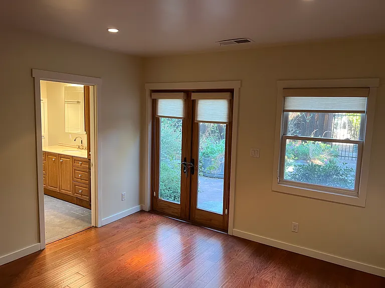 51 Lusherm Ct — Photo 7