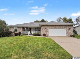 2050 Indigo Ct, Lincoln, NE 68521