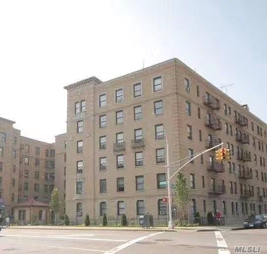 1st image of 14809 Northern Blvd APT 4O