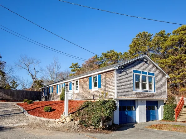 61 Bettys Pond Rd, Hyannis, MA 02601