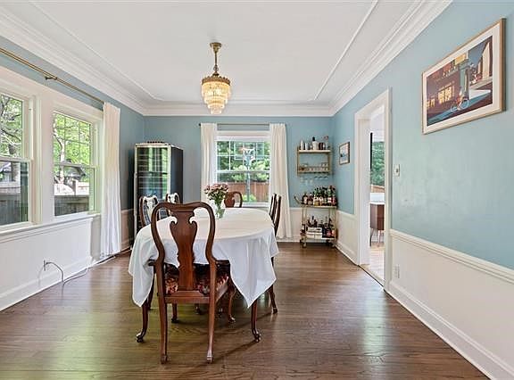 3rd image of 440 W 61st St