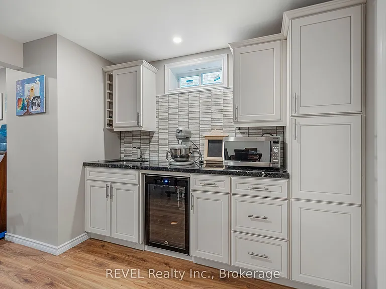 8892 Kudlac St — Photo 34