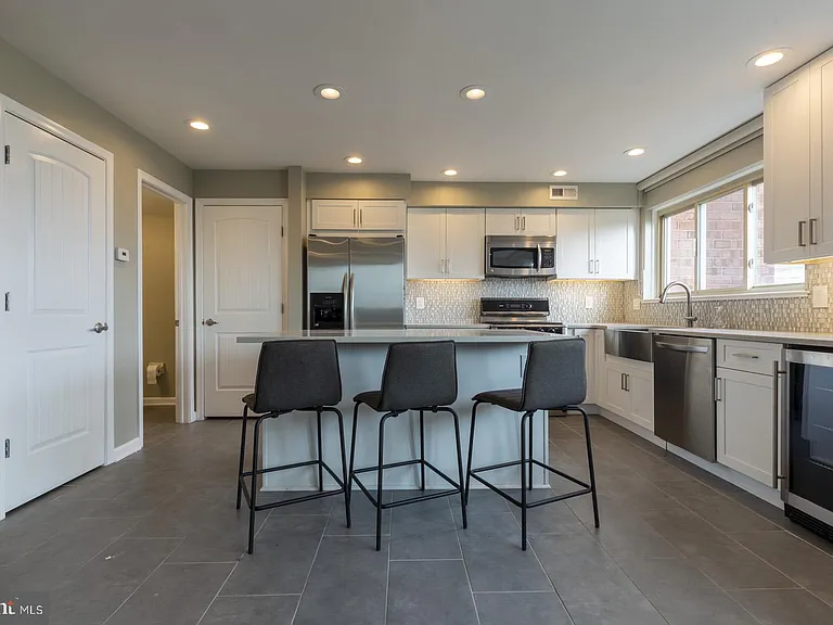 1 Christian St #31 — Photo 4