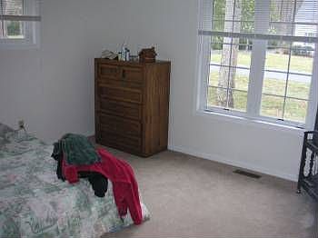 4th image of 207 Woodland Ct