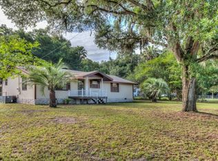 17353 SE 160th Avenue Rd, Weirsdale, FL 32195
