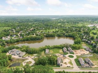 2403 Pond Cir, Stillwater, MN 55082