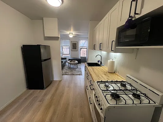 Rented by Village Living Realty | media 7