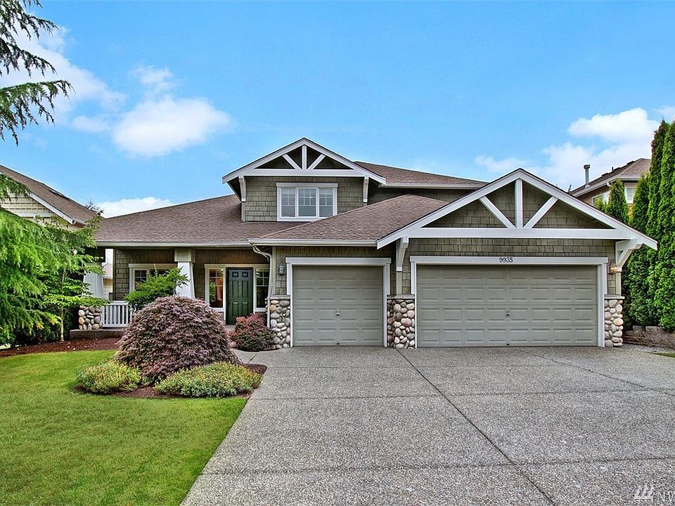 1st image of 9935 225th Ave NE