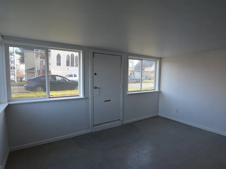 1002-1004 Earnest S Brazill St — Photo 11