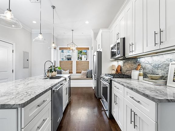 5th image of 25 Brighton St #1