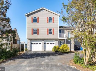 19 Harborview Dr, Ocean Pines, MD 21811