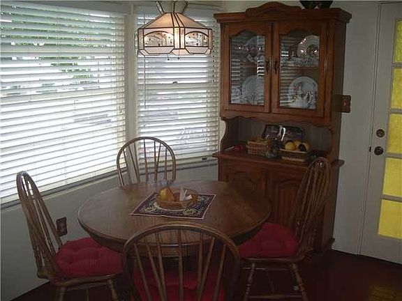 4th image of 7240 Princeton Ave