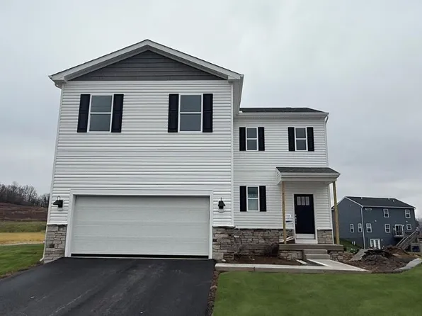 271 Broadview Rd, New Stanton, PA 15639
