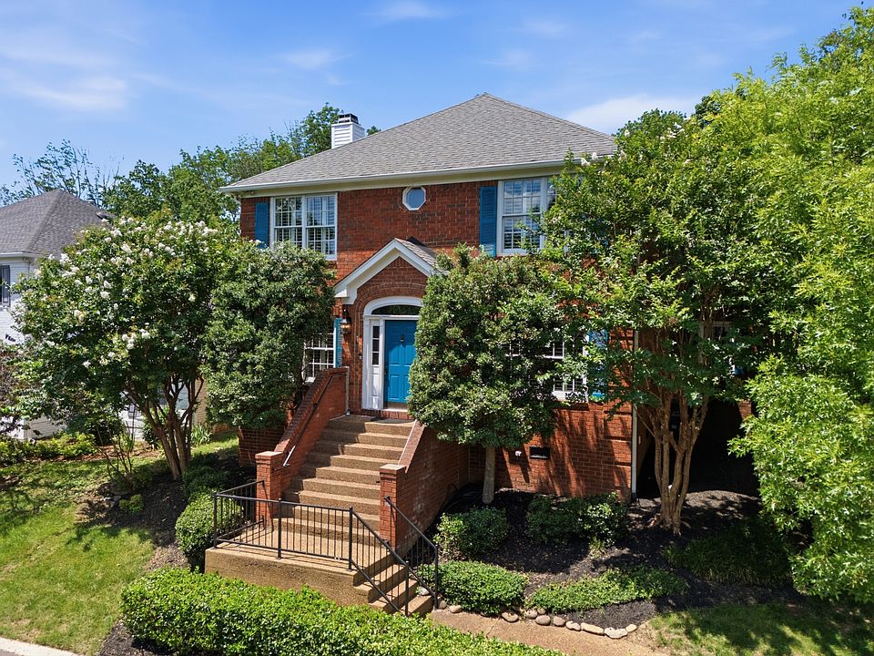 1st image of 72 Ravenwood Hills Cir