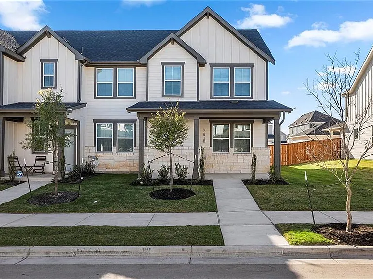2517 Violet Theo Ln — Photo 2