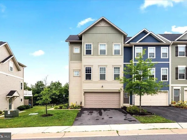 220 Patchwork Dr, Stephenson, VA 22656