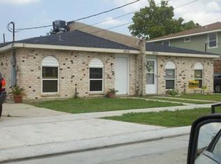 2916 Daniel Dr, Violet, LA 70092