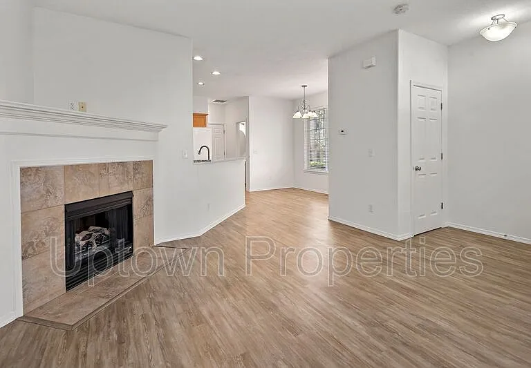 1611 SW San Mateo Ter — Photo 23