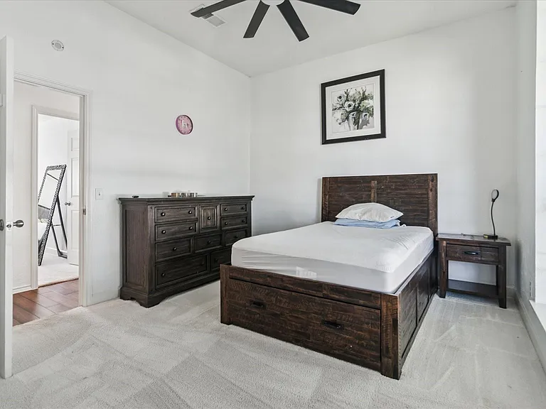 4436 Emerson Dr — Photo 11