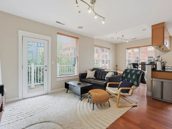 27 Wheeler St Unit 224, Cambridge, MA 02138