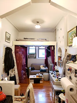 Rented by Signature Property Realty | media 21