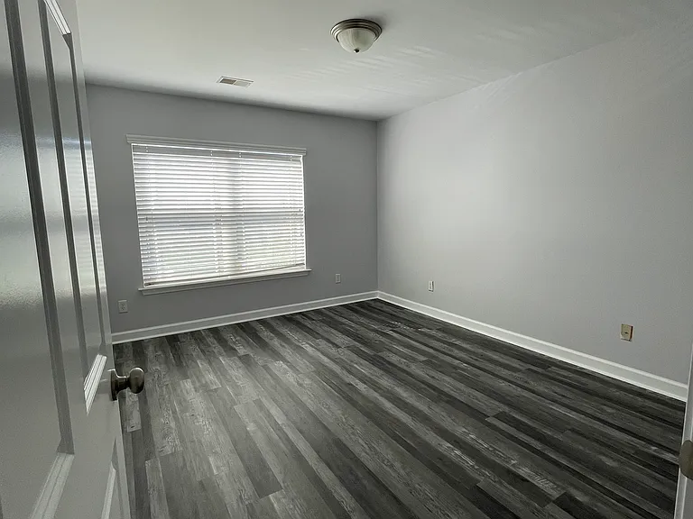 320 Summer Hill Way — Photo 17