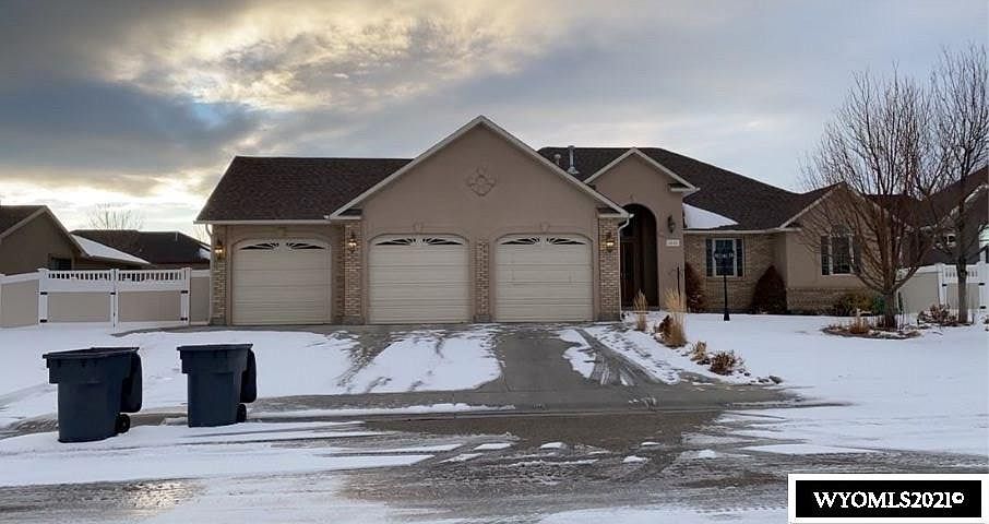 1012 Whitewater Dr Rock Springs Wy 82901 Mls 20210534 Zillow