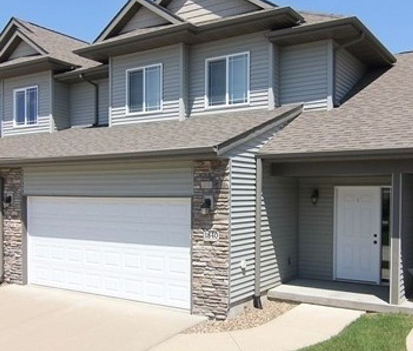 1st image of 1840 Goose Lake Cir